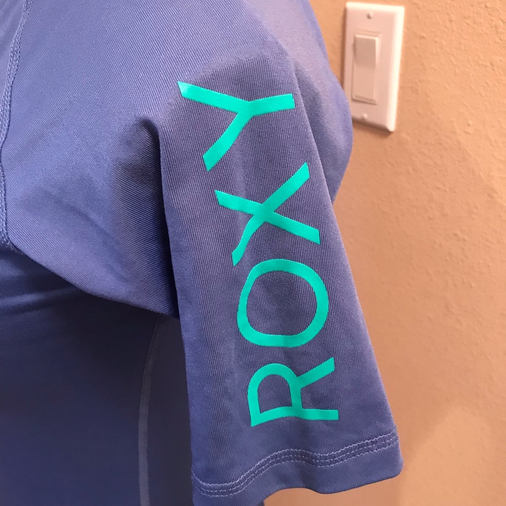 Roxy whole hearted rash guard sun protection UPF protection 50 rash vest Roxy - Picture 3 of 5